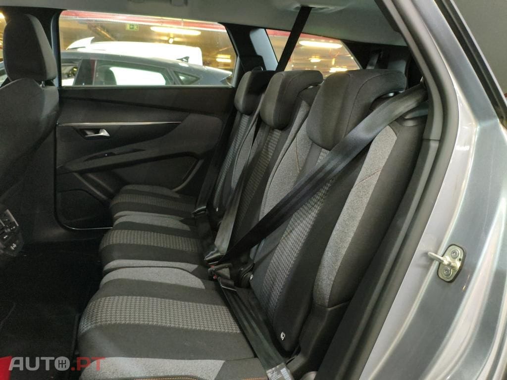 Peugeot 5008 1.5 BlueHDi Active Pack