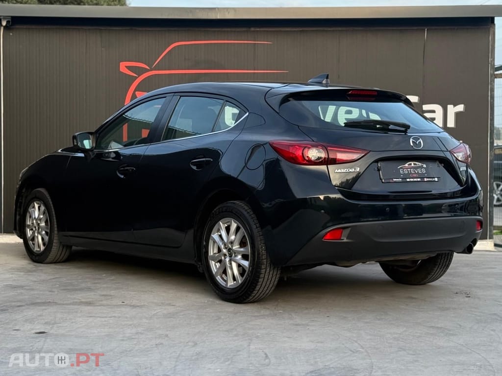 Mazda 3 1.5 Sky-D Evolve
