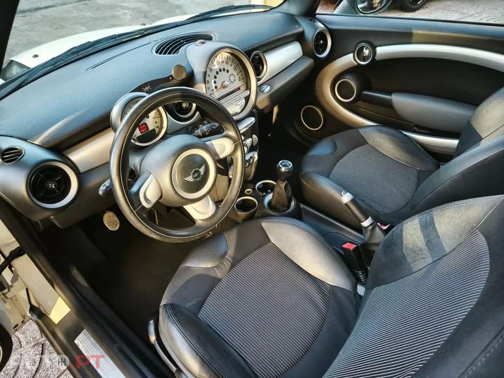 MINI Cooper Cooper D
