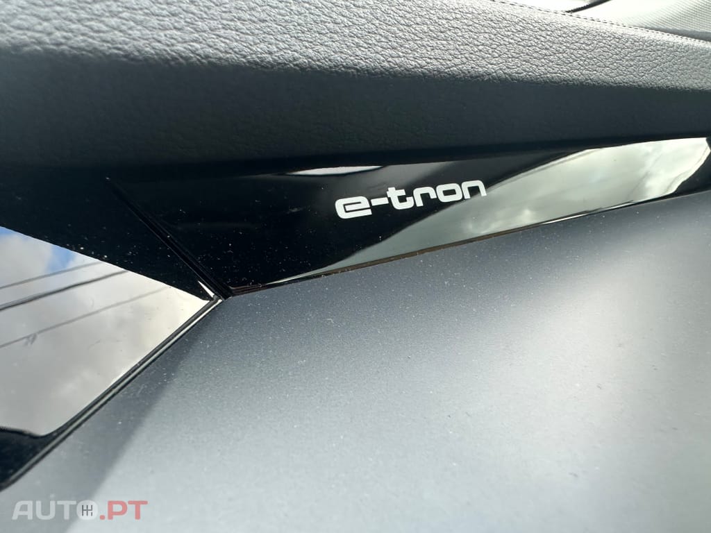 Audi E-Tron 55 quattro Advanced