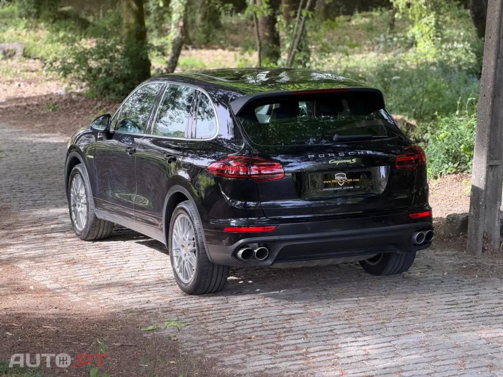 Porsche Cayenne S E-Hybrid Platinum Edition