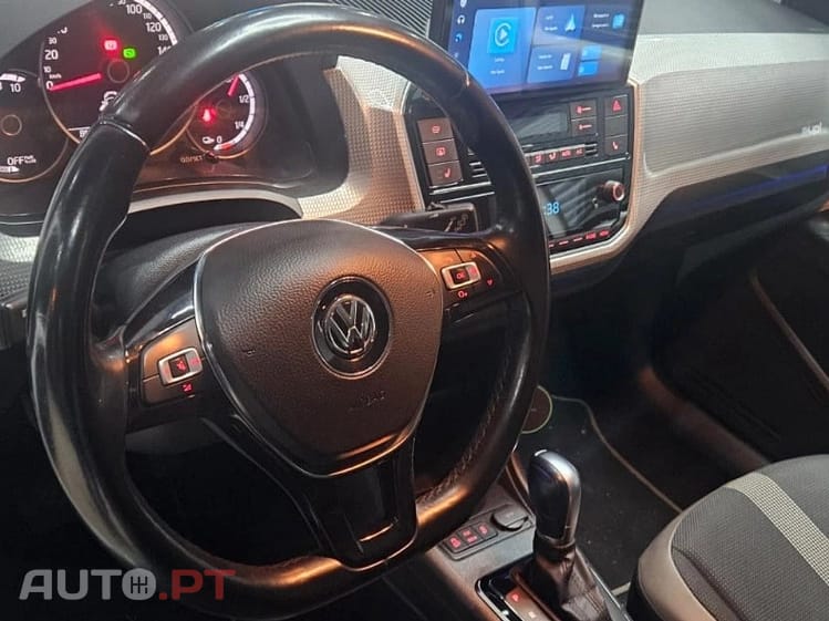 Volkswagen e-Up Style Plus