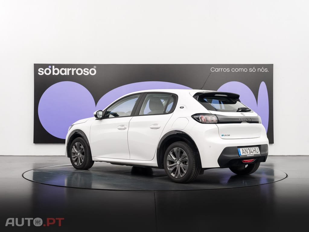 Peugeot E-208 50 kWh Active Pack
