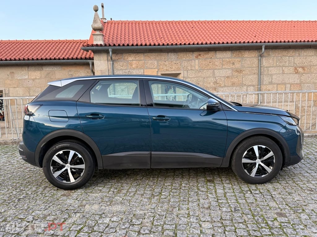 Peugeot 3008 1.5 BlueHDi Active