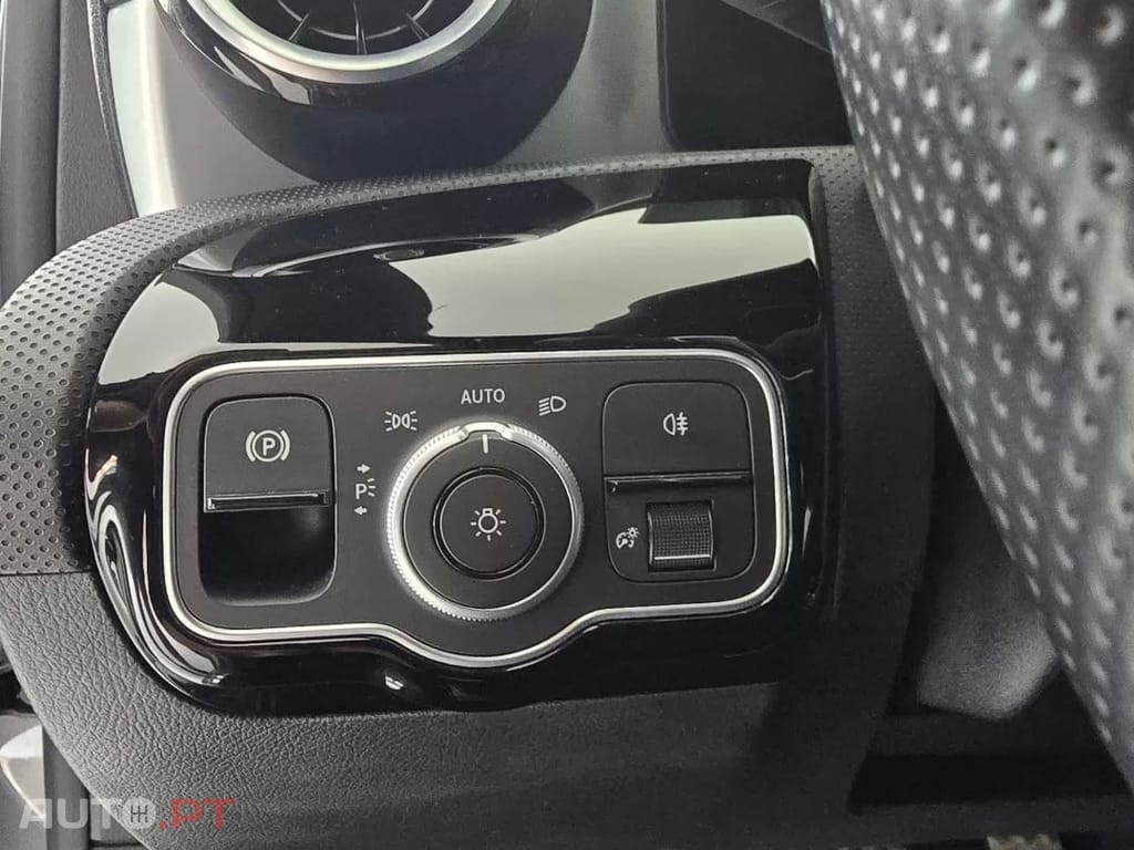 Mercedes-Benz A 200 AMG Line