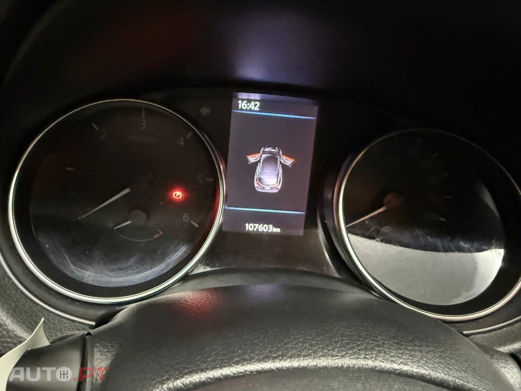 Nissan Qashqai 1.5 dCi N-Connecta J17 DCT