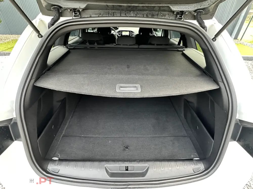 Peugeot 308 SW 1.5 BlueHDi GT Line — fotografia 23