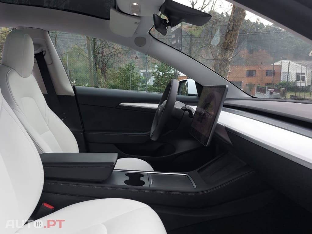 Tesla Model 3 Long Range AWD Dual Motor