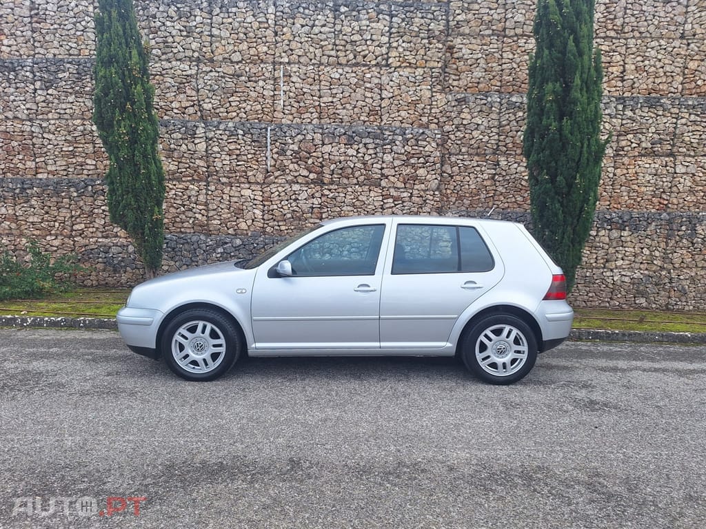 Volkswagen Golf 1.4i Confortline JE+AC