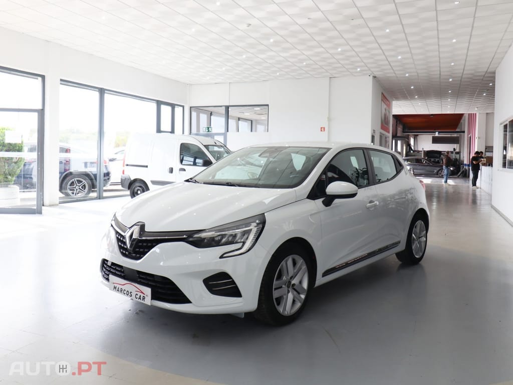 Renault Clio 1.5 Blue dCi Intens — fotografia 3