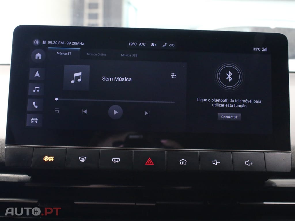 MG MG4 64 kWh Luxury
