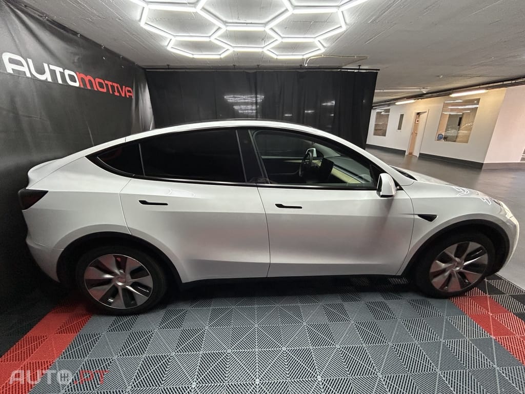 Tesla Model Y Tração Traseira