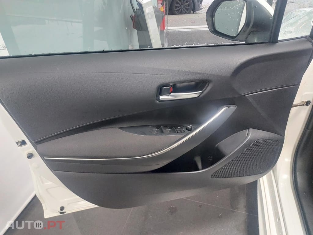Toyota Corolla 1.8 Hybrid Comfort