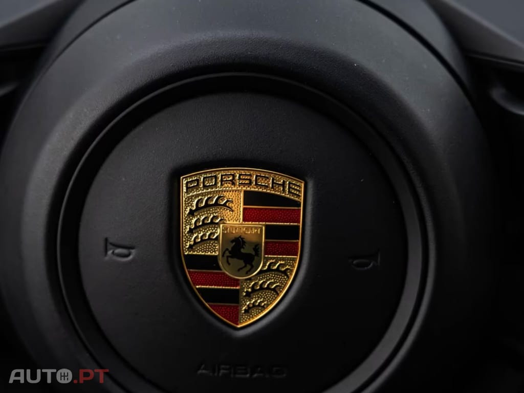 Porsche Taycan TURBO ALL-BLACK