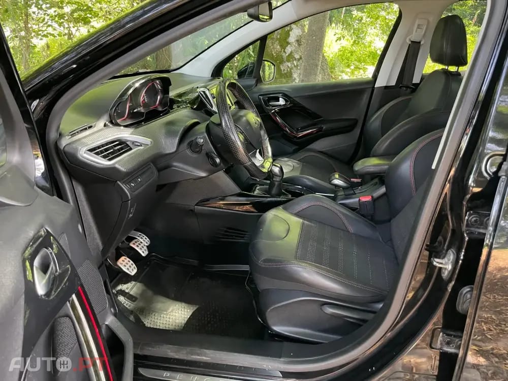 Peugeot 2008 1.2 PureTech GT Line