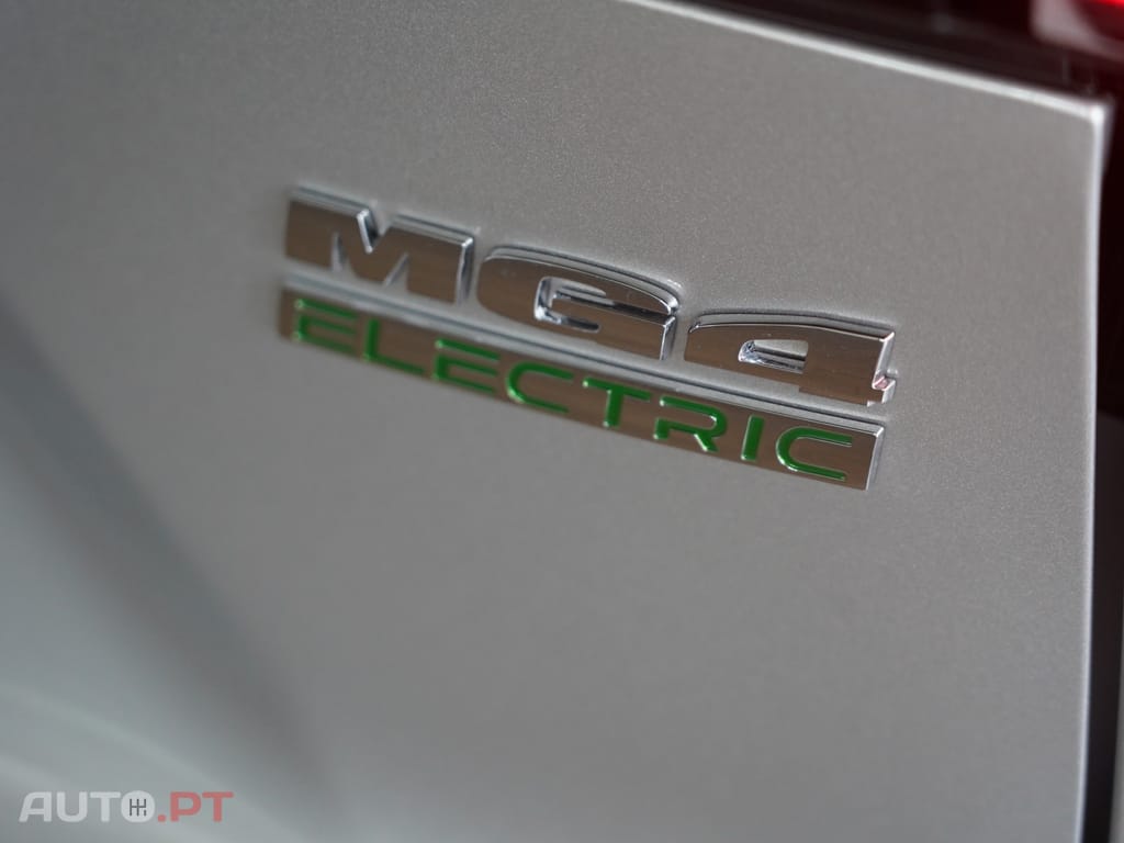 MG MG4 51 kWh Standard