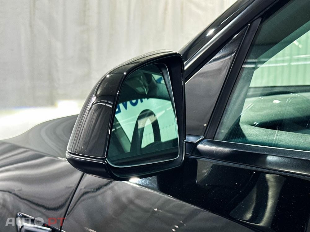 Tesla Model Y Long Range Dual Motor AWD