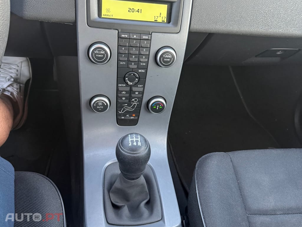 Volvo C30 1.6 D Drive 99g Momentum Start/Stop