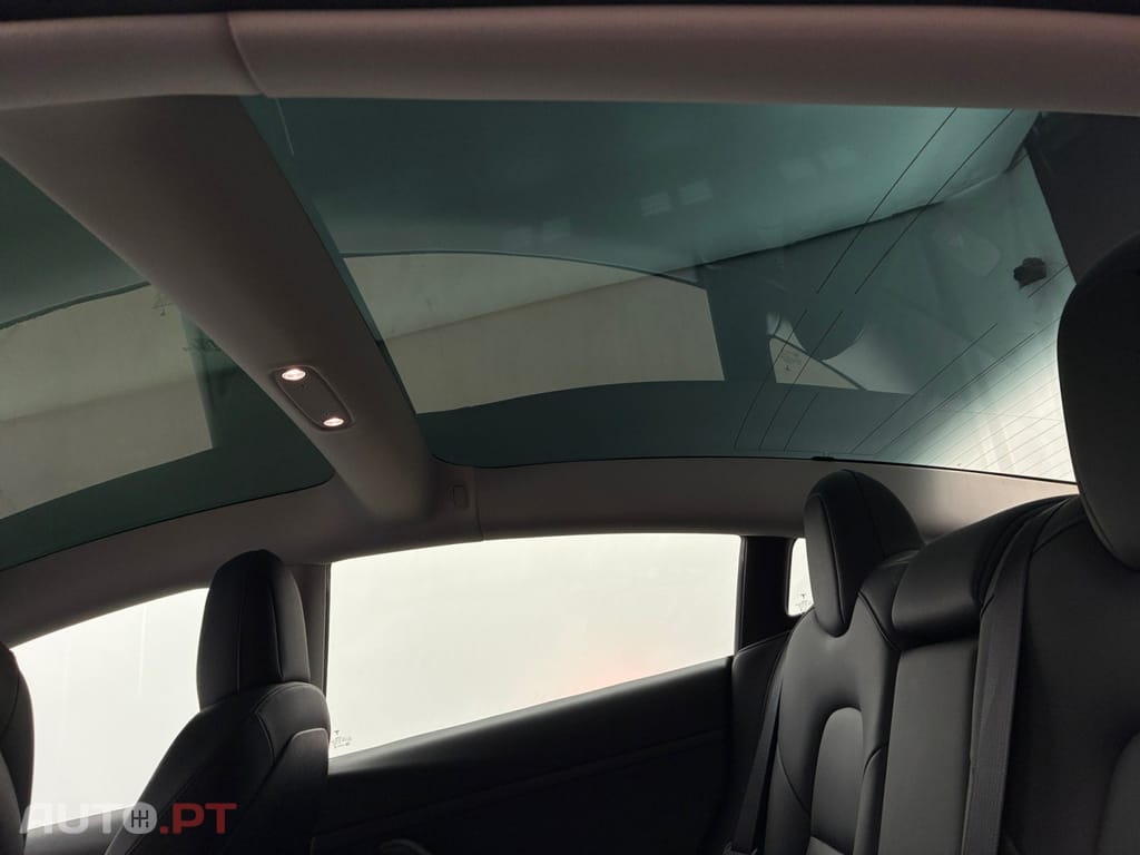 Tesla Model 3 Standard Range Plus RWD