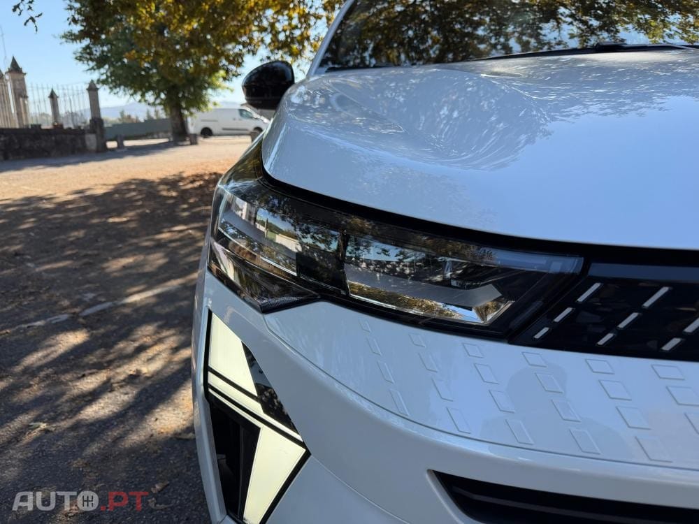 Renault Captur 1.0 TCe Techno Bi-Fuel