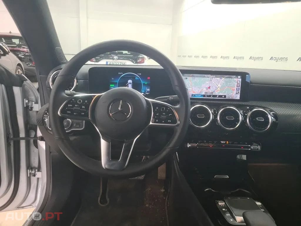 Mercedes-Benz CLA 250 e Shooting Brake Style Plus