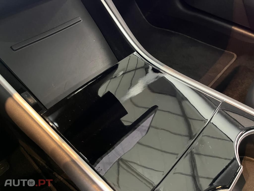 Tesla Model 3 Standard Range