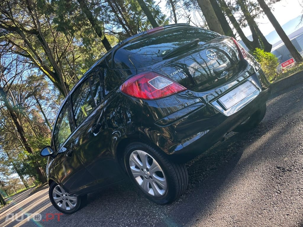 Opel Corsa 1.2 Enjoy