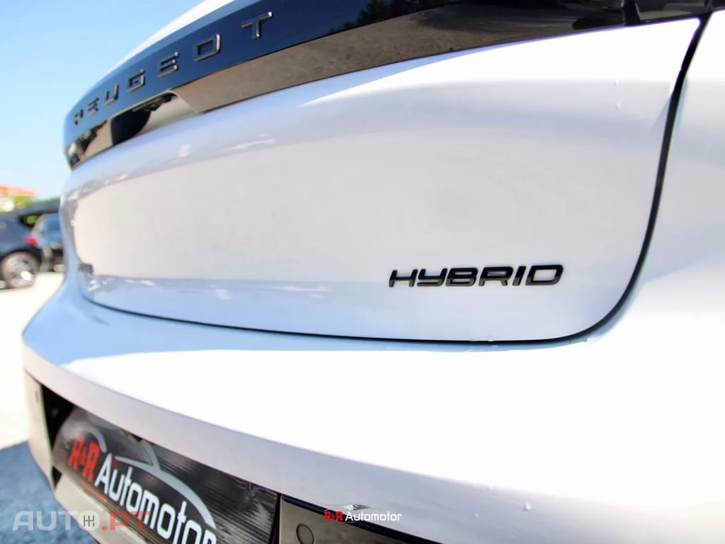 Peugeot 208 1.2 Hybrid Allure e-DCS6