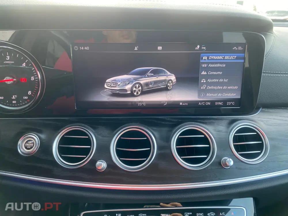 Mercedes-Benz E 220 d AMG Line