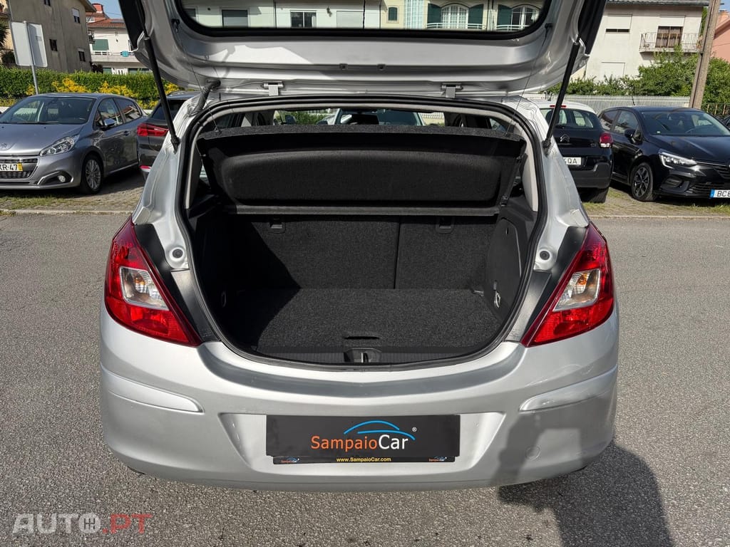 Opel Corsa 1.2 Enjoy Easytronic