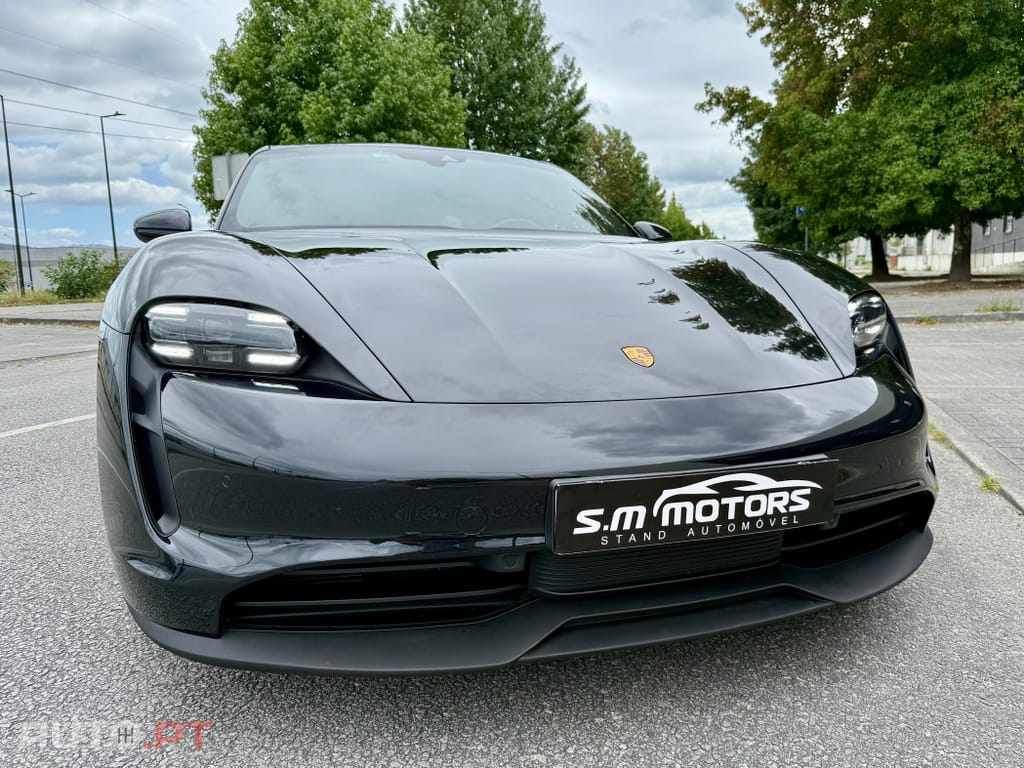Porsche Taycan bateria Performance Plus