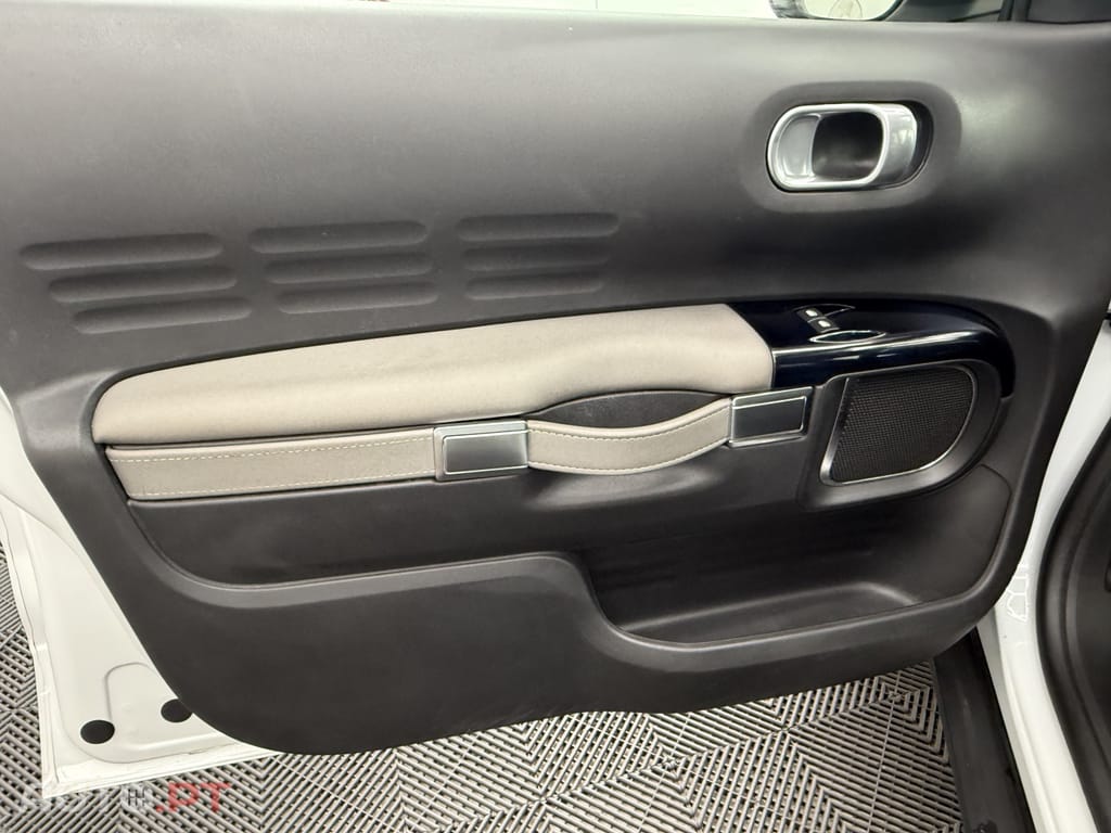 Citroen C4 Cactus 1.2 PureTech Shine Pack