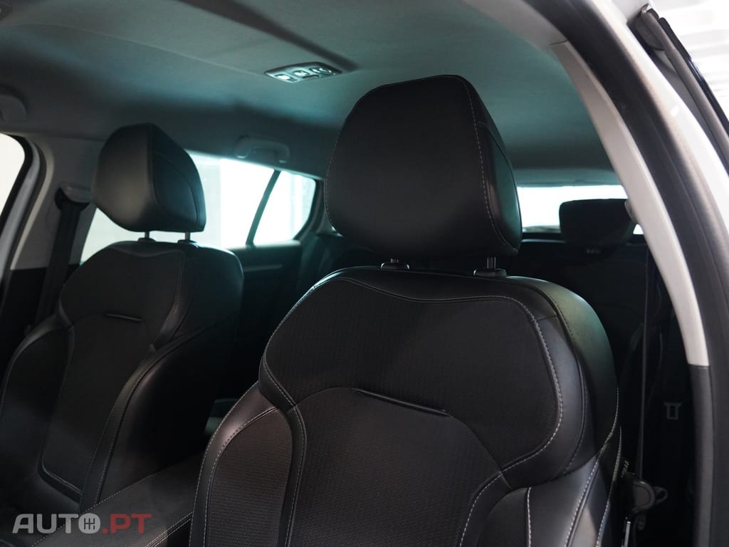 Renault Mégane Sport Tourer 1.5 Blue dCi Intens