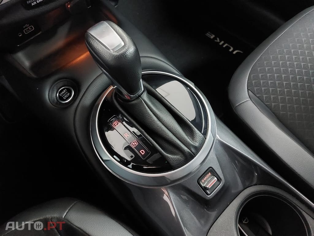 Nissan Juke 1.0 DIG-T N-Connecta DCT