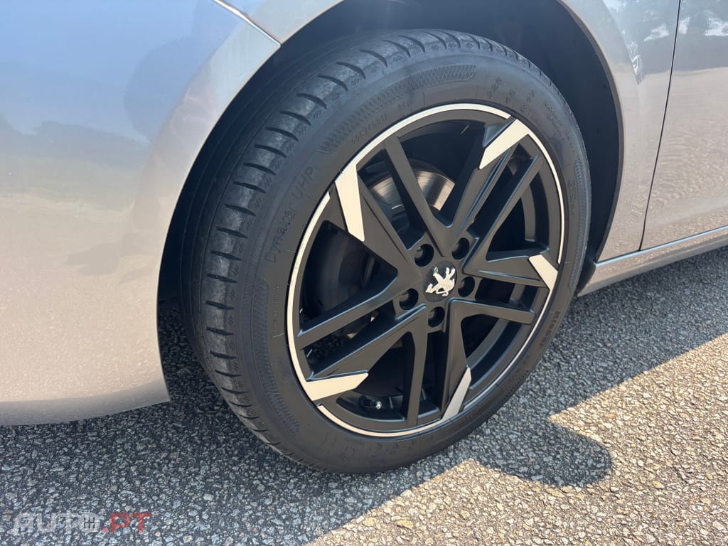 Peugeot 308 1.6 BlueHDi Allure J17