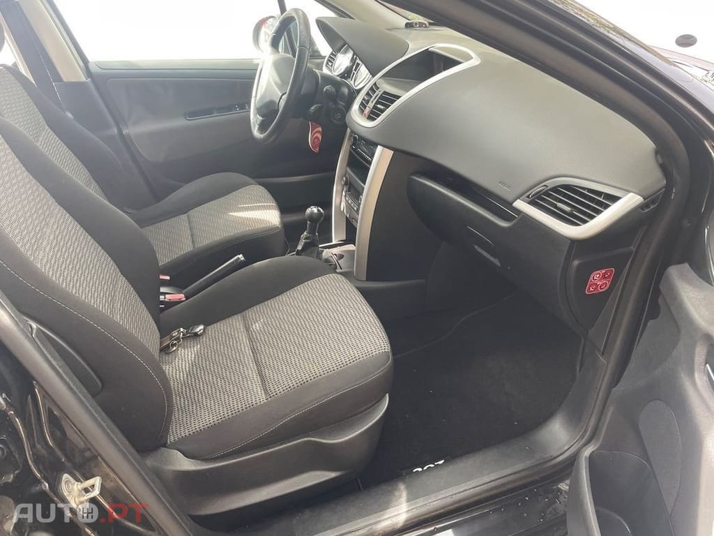 Peugeot 207 1.4 16V Active