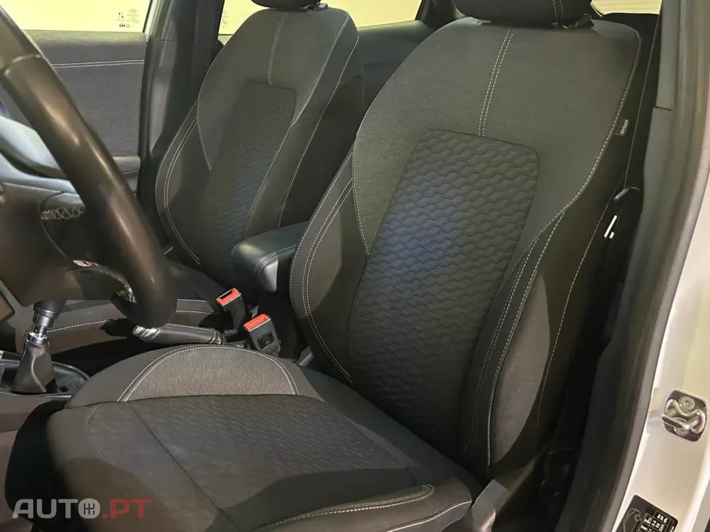 Ford Puma 1.0 EcoBoost MHEV Titanium Design