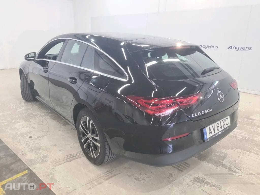 Mercedes-Benz CLA 250 e Shooting Brake Style Plus