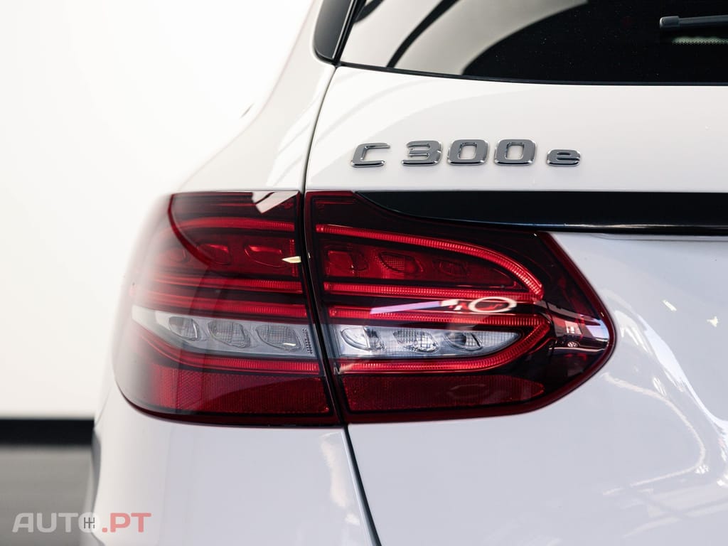 Mercedes-Benz C 300 e T 9G-TRONIC Night Edition