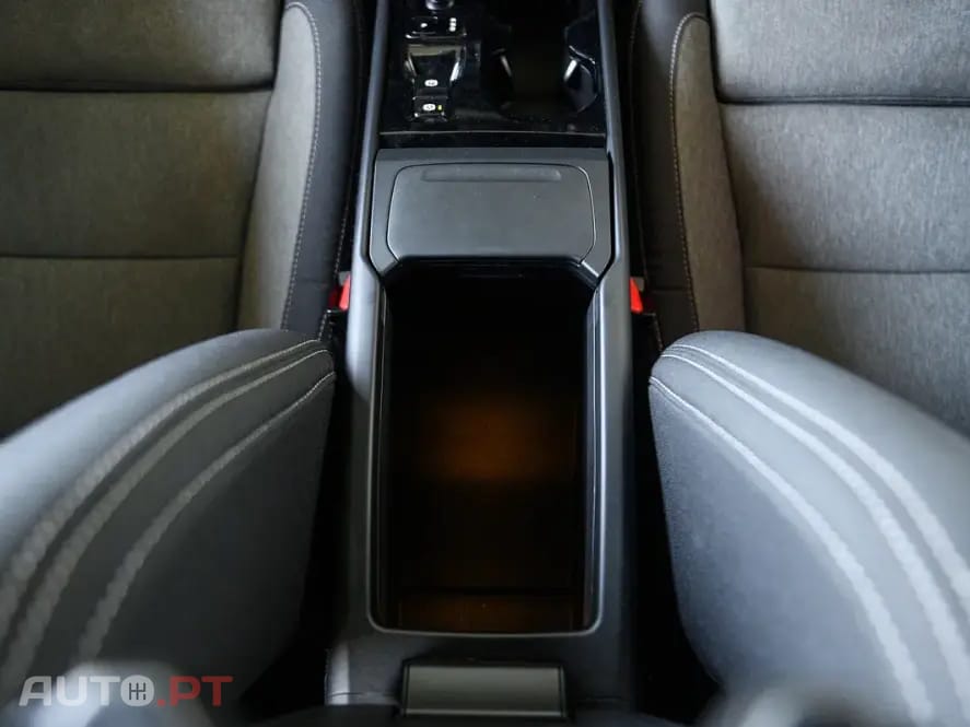 Volvo XC40 1.5 T2 Plus Dark Auto