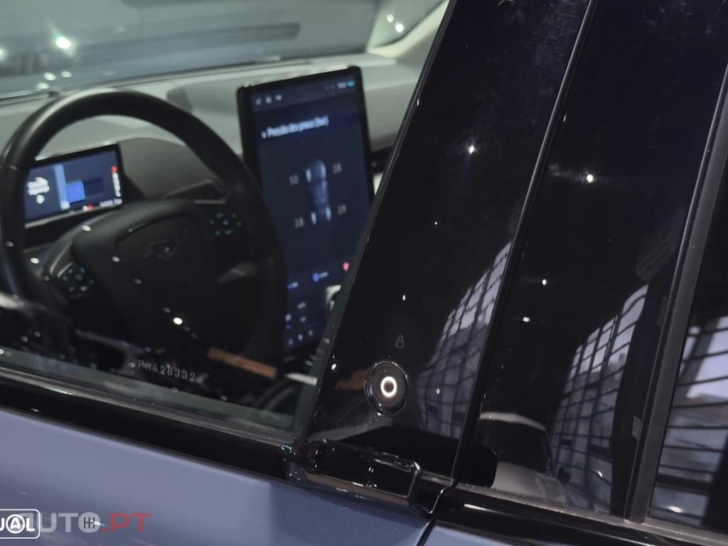 Ford Mustang Mach-E Standard