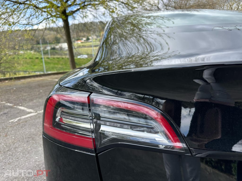 Tesla Model 3 Long Range Tração Integral