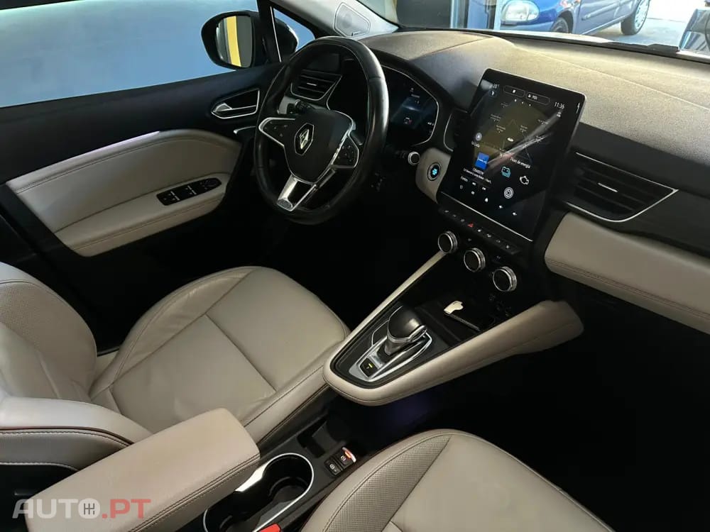 Renault Captur 1.6 E-Tech Plug-In Initiale Paris