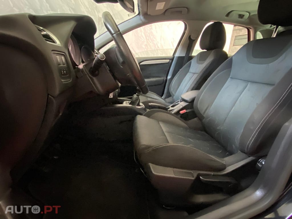 Citroen C4 1.2 PureTech Collection
