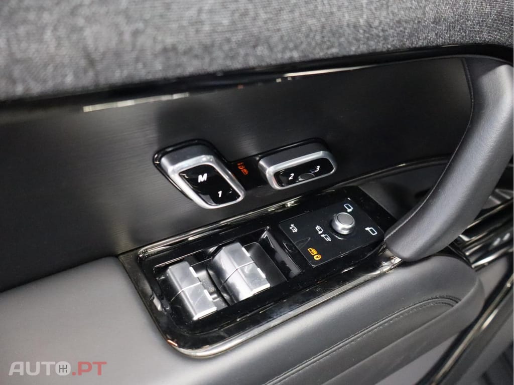 Land Rover Range Rover Sport 3.0 P440e Dynamic SE