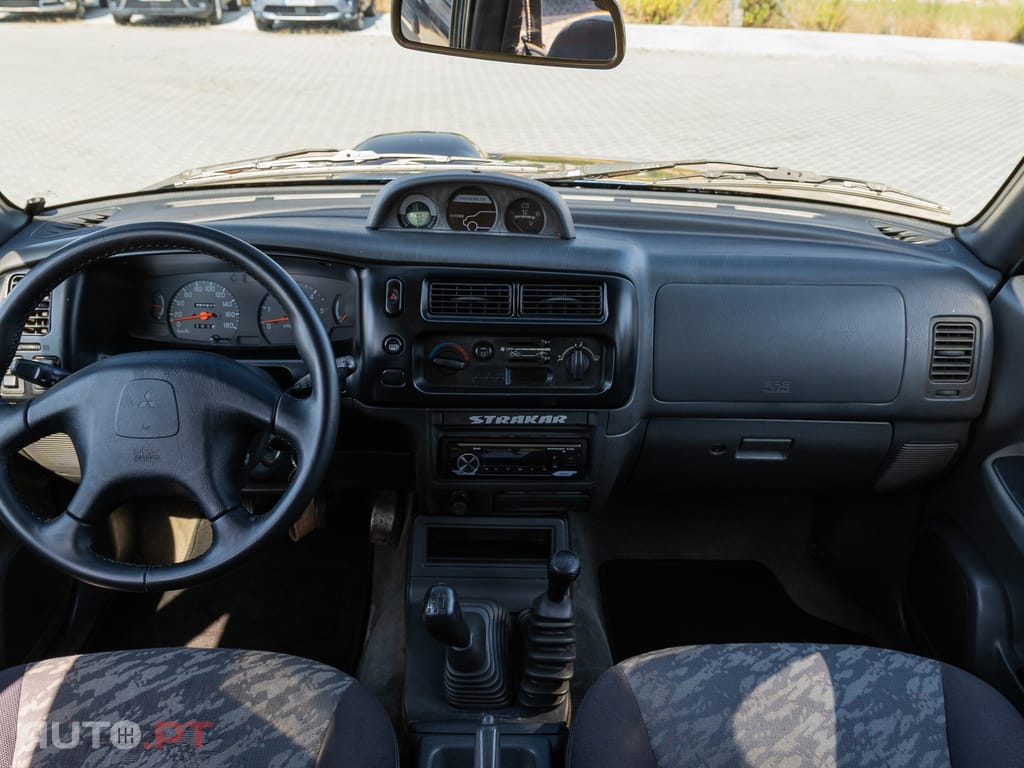 Mitsubishi L200 2.5 TD Strakar Sport CD