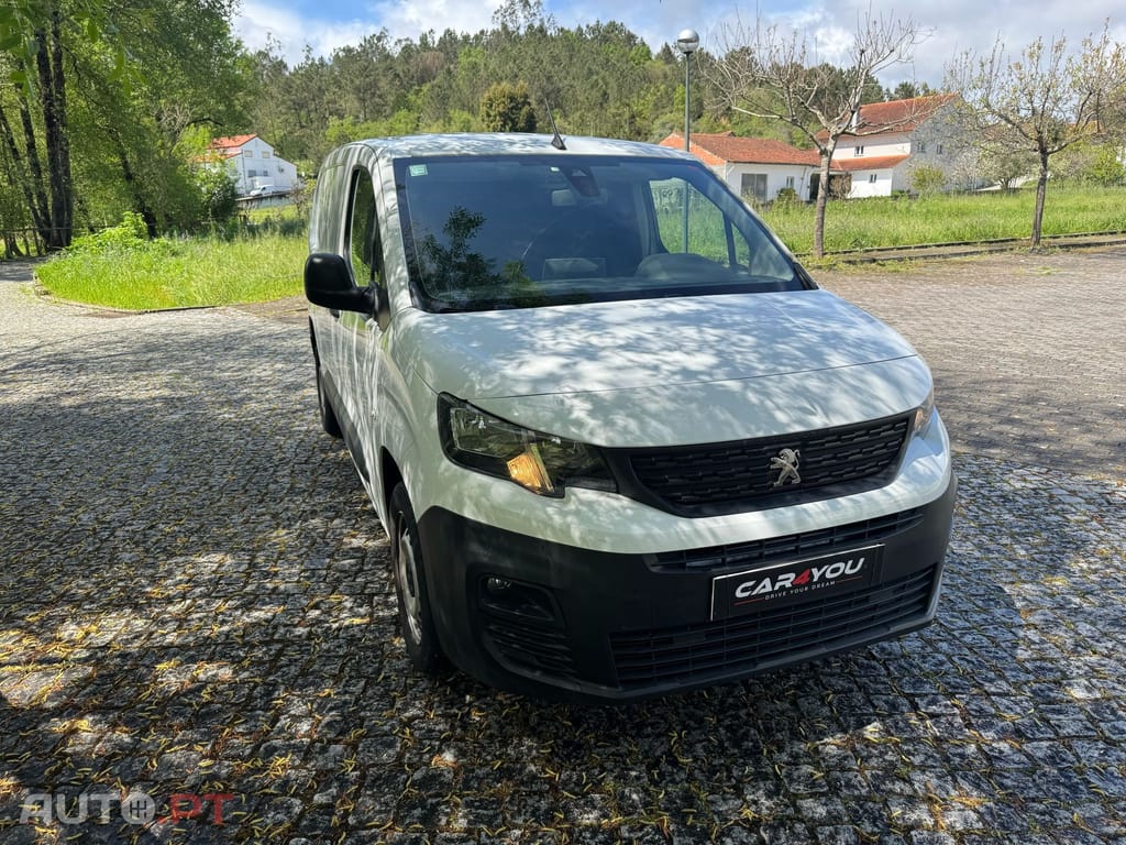 Peugeot Partner 1.5 BlueHDi Premium Longa