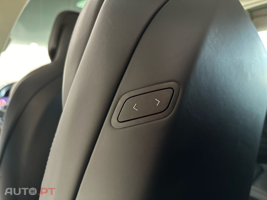 Tesla Model X Outro
