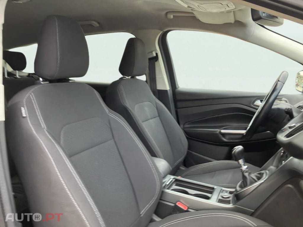 Ford Kuga 1.5 TDCi EcoBlue Titanium