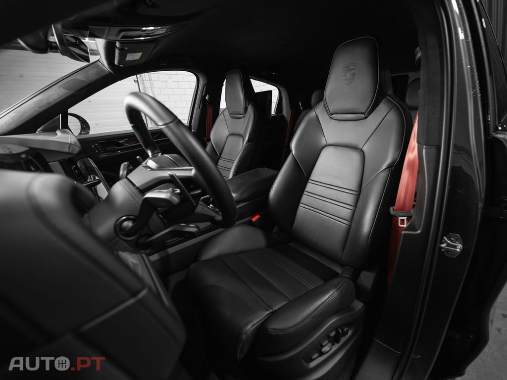 Porsche Cayenne Turbo E-Hybrid Pacote GT